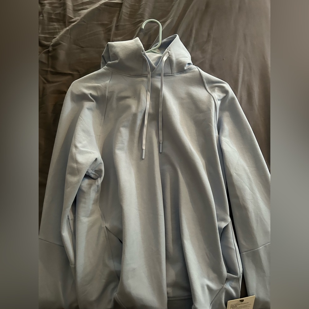 Men’s Lululemon sweatshirt NEW with tags